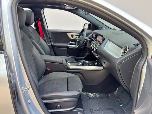 Used 2025 Mercedes-Benz GLA 35 AMG 4MATIC w/ Exclusive Trim Package image 16
