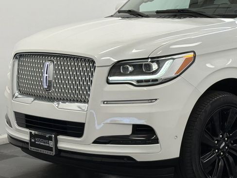 Certified 2023 Lincoln Navigator Reserve AWD/4WD image 2