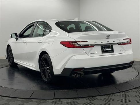 Used 2026 Toyota Camry SE FWD image 12