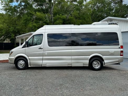 Used 2017 Mercedes-Benz Sprinter 3500 image 8