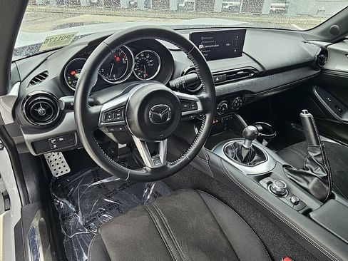 Certified 2025 MAZDA MX-5 Miata Club w/ Interior Package image 27