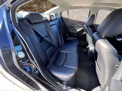 Used 2015 MAZDA MAZDA3 i Grand Touring image 25