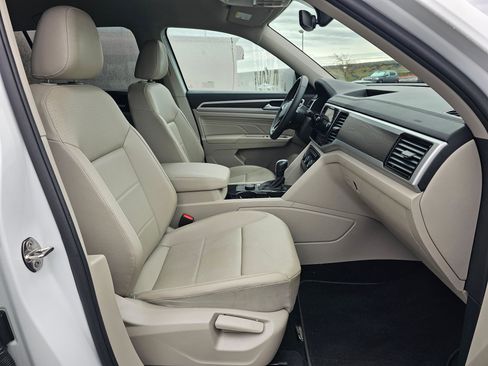 Used 2023 Volkswagen Atlas SE AWD/4WD image 16