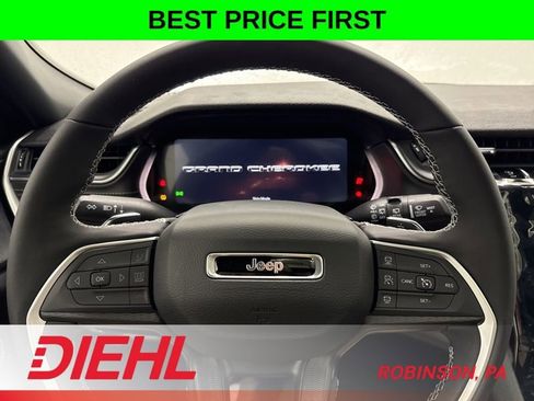 New 2026 Jeep Grand Cherokee Laredo X AWD/4WD image 25