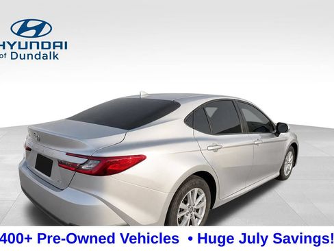 Used 2025 Toyota Camry LE FWD image 5