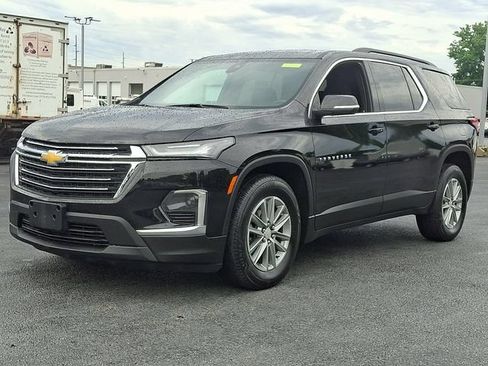 Used 2023 Chevrolet Traverse LT AWD/4WD image 6