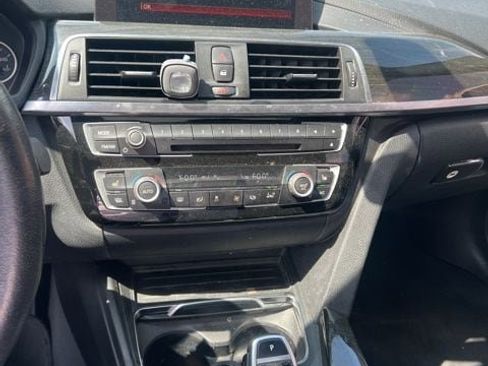 Used 2018 BMW 330i Sedan RWD image 10