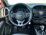 Used 2022 Kia Soul LX w/ Technology Package image 5