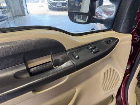 Used 2005 Ford F250 XL AWD/4WD image 6