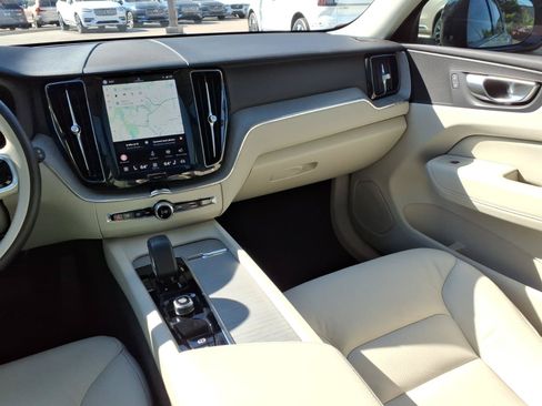 Certified 2024 Volvo XC60 B5 Plus AWD/4WD image 14