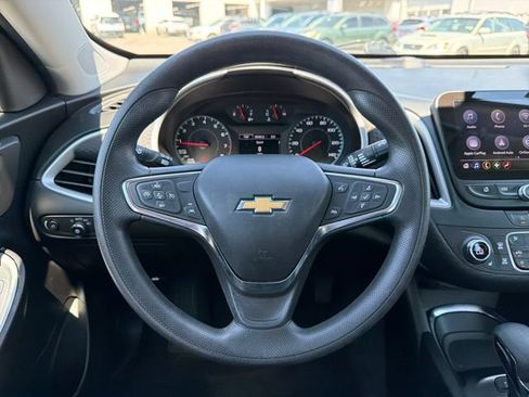 Used 2024 Chevrolet Malibu LT FWD image 10