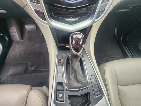Used 2015 Cadillac SRX Luxury image 19