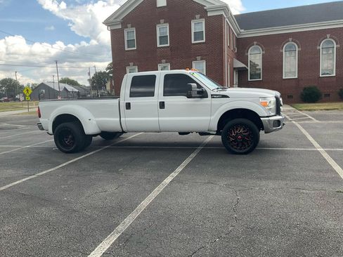 Used 2014 Ford F350 XL w/ Power Equipment Group AWD/4WD image 3