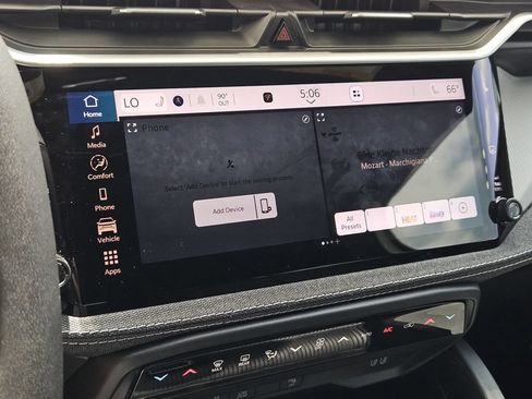 New 2026 Jeep Cherokee Laredo AWD/4WD image 17