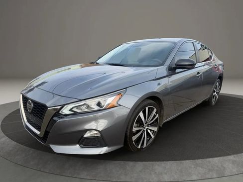 Used 2020 Nissan Altima 2.5 SR w/ Premium Package AWD/4WD image 1