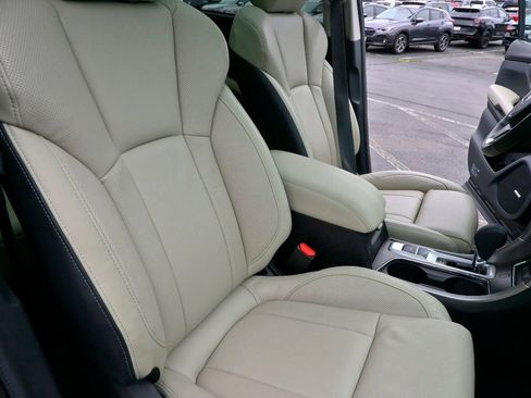 Certified 2022 Subaru Ascent Limited w/ Technology Package image 26