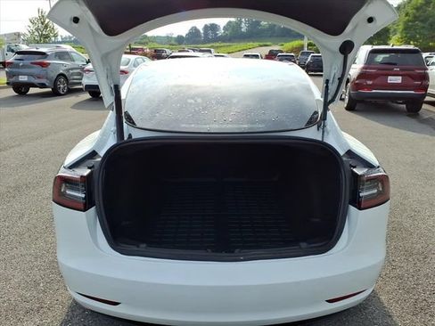 Used 2022 Tesla Model 3 Performance AWD/4WD image 7