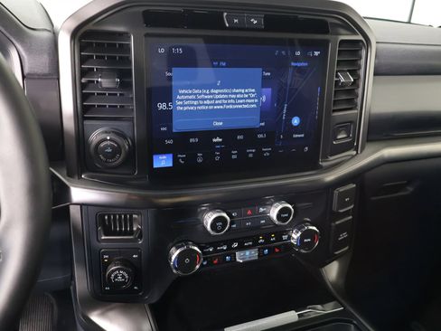 Used 2025 Ford F150 Lariat w/ Equipment Group 502A High AWD/4WD image 5