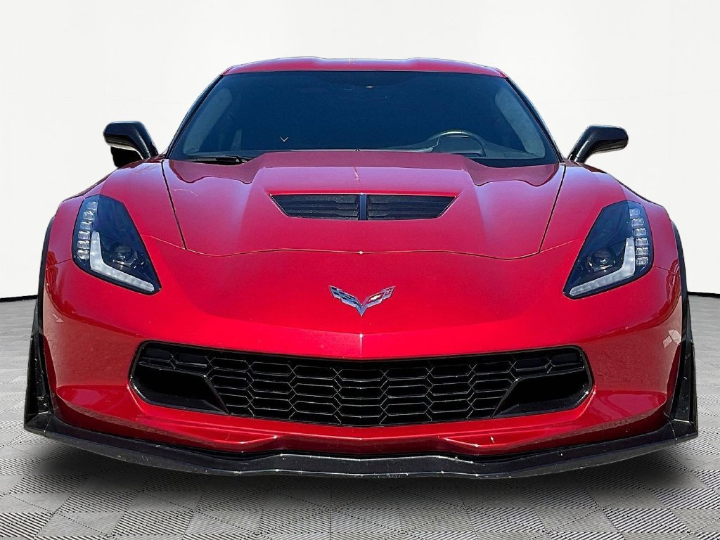 Used 2015 Chevrolet Corvette Z06 w/ 3LZ Preferred Equipment Group RWD image 2