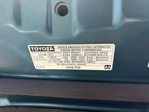 Used 2025 Toyota Camry LE FWD image 10