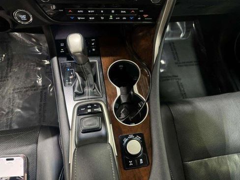 Used 2018 Lexus RX 350 AWD w/ Premium Package image 23