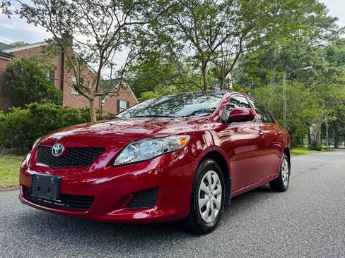 Used 2009 Toyota Corolla LE FWD image 2