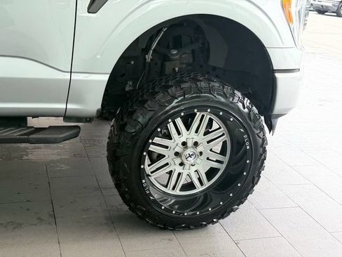 Used 2021 Ford F150 XLT w/ Equipment Group 302A High AWD/4WD image 9