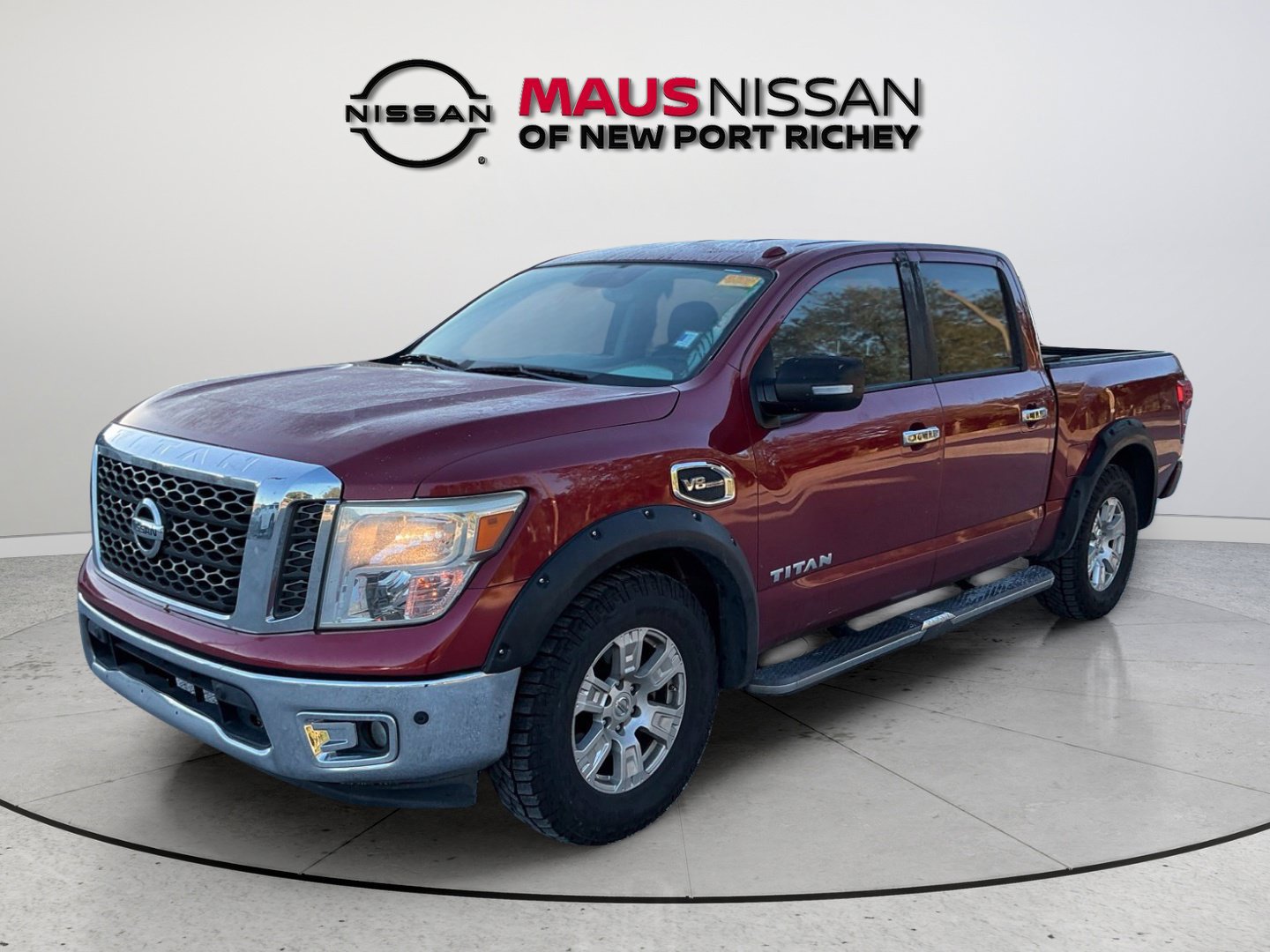 Used 2017 Nissan Titan SV RWD image 4