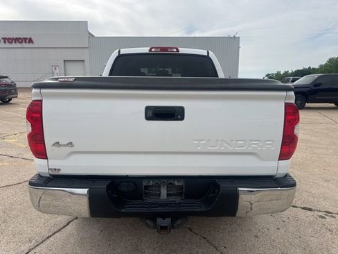 Used 2016 Toyota Tundra SR5 w/ SR5 Upgrade Package AWD/4WD image 6