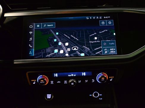 Used 2025 Audi Q3 2.0T Premium Plus image 33