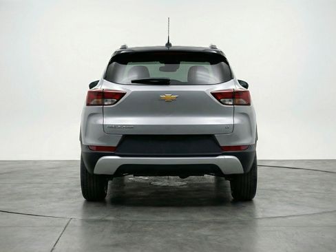 Used 2025 Chevrolet TrailBlazer LT FWD image 7