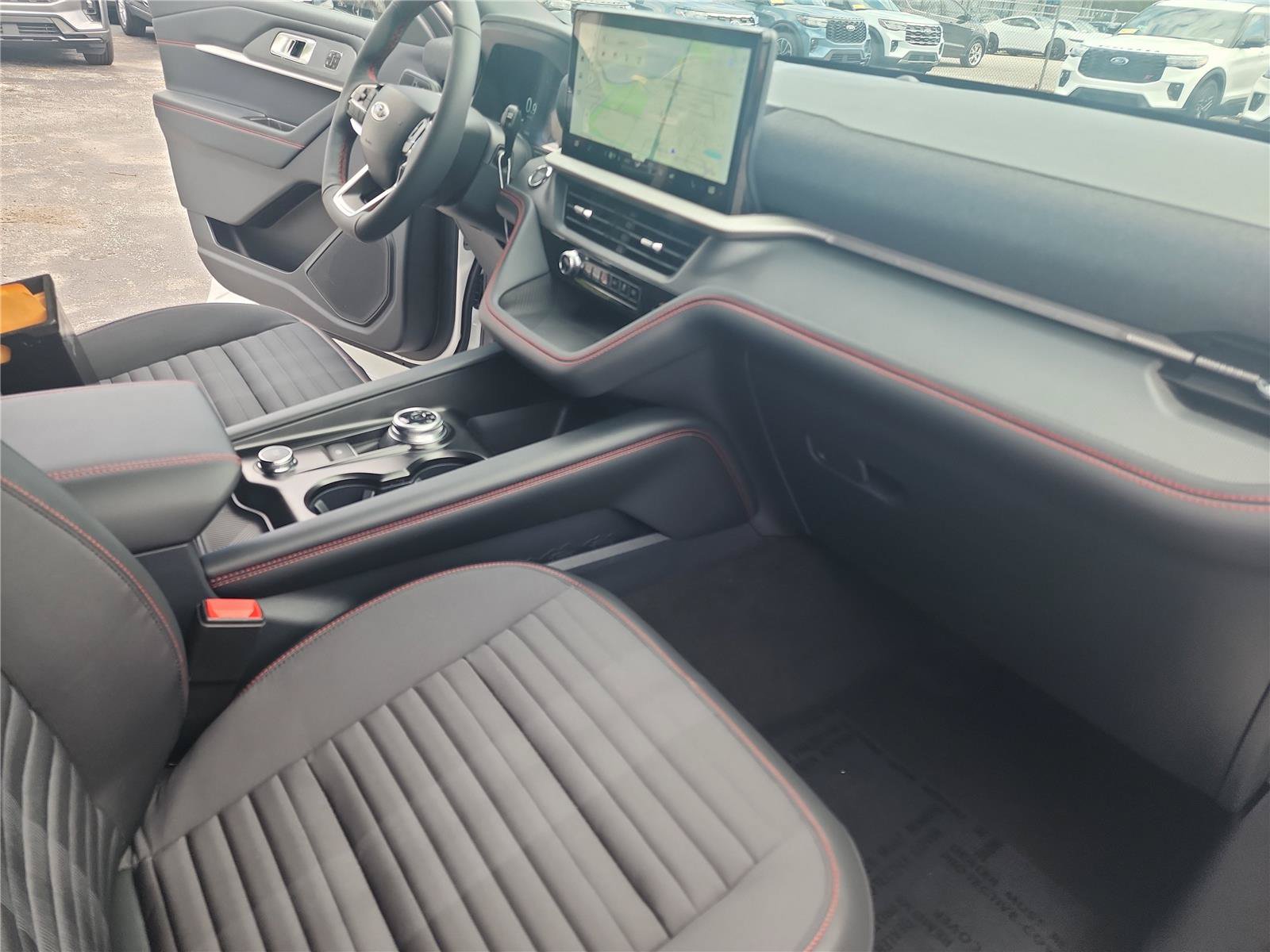 New 2026 Ford Explorer ST-Line w/ ST-Line Street Pack RWD image 29