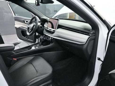 Used 2023 Jeep Compass Limited AWD/4WD image 22