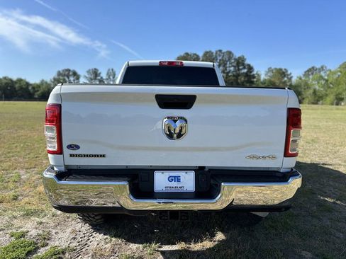 Used 2024 RAM 2500 Big Horn w/ Off Road Package AWD/4WD image 6