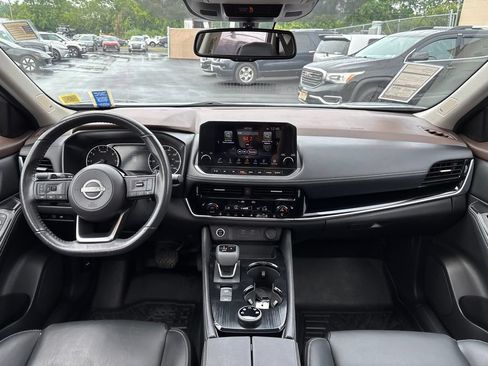 Used 2023 Nissan Rogue SL w/ SL Premium Package AWD/4WD image 18