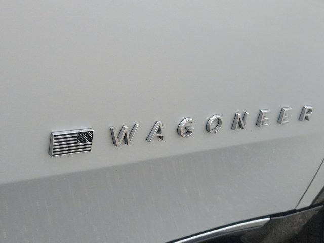 Used 2024 Jeep Wagoneer L Series III w/ Flexible Seating Group AWD/4WD image 8