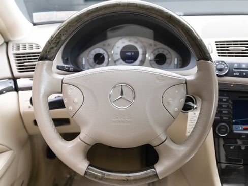 Used 2006 Mercedes-Benz E 350 Sedan image 66