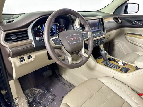 Used 2018 GMC Acadia Denali w/ Technology Package image 10