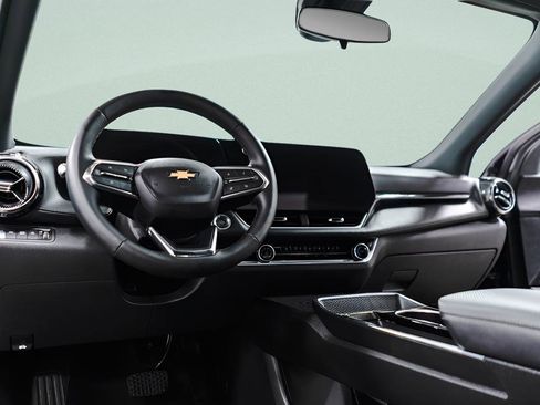 Used 2025 Chevrolet Equinox LT image 26