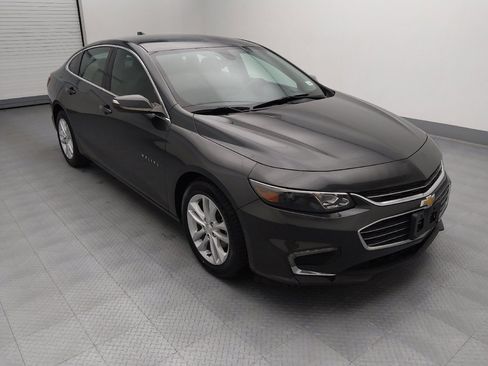 Used 2017 Chevrolet Malibu LT image 13