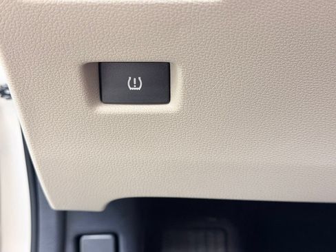Used 2013 Honda Accord EX-L image 37