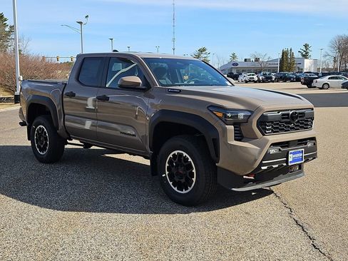 New 2026 Toyota Tacoma 4x4 Double Cab Hybrid image 3