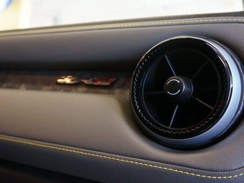 Used 2026 Chevrolet Colorado ZR2 w/ Technology Package image 58