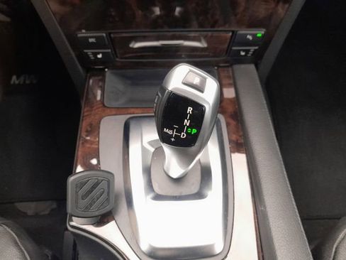 Used 2010 BMW 535i xDrive Sedan image 11