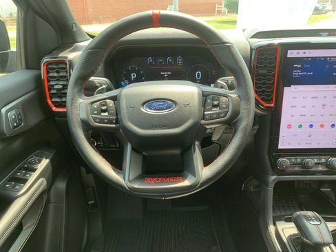 Used 2025 Ford Ranger Raptor AWD/4WD image 18