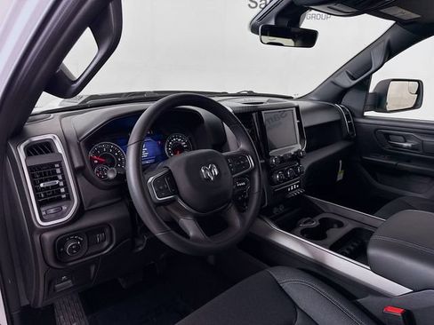 New 2026 RAM 1500 Express AWD/4WD image 9