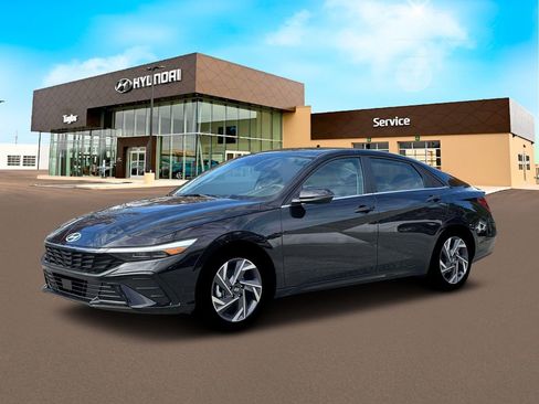 New 2026 Hyundai Elantra Limited FWD image 2