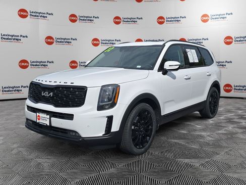 Used 2022 Kia Telluride SX w/ SX Prestige Package AWD/4WD image 3