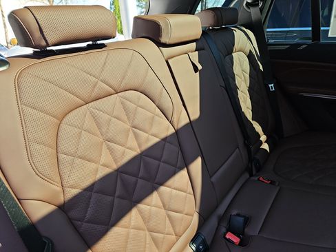 New 2026 BMW X5 xDrive40i w/ Executive Package AWD/4WD image 12