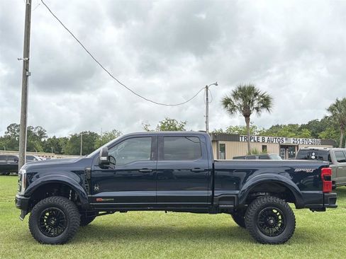 Used 2024 Ford F250 Lariat w/ Lariat Ultimate Package AWD/4WD image 8